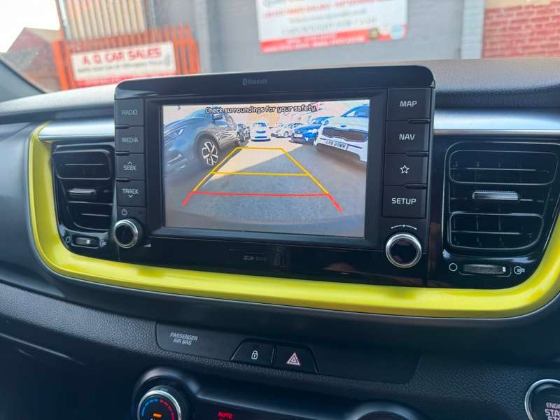 2018 KIA STONIC 2018 KIA STONIC