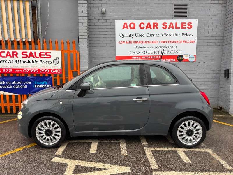 A 2016 FIAT 500 LOUNGE A 2016 FIAT 500 LOUNGE