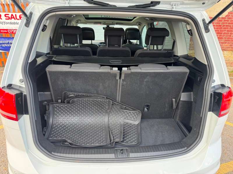 2016 VOLKSWAGEN TOURAN 2016 VOLKSWAGEN TOURAN