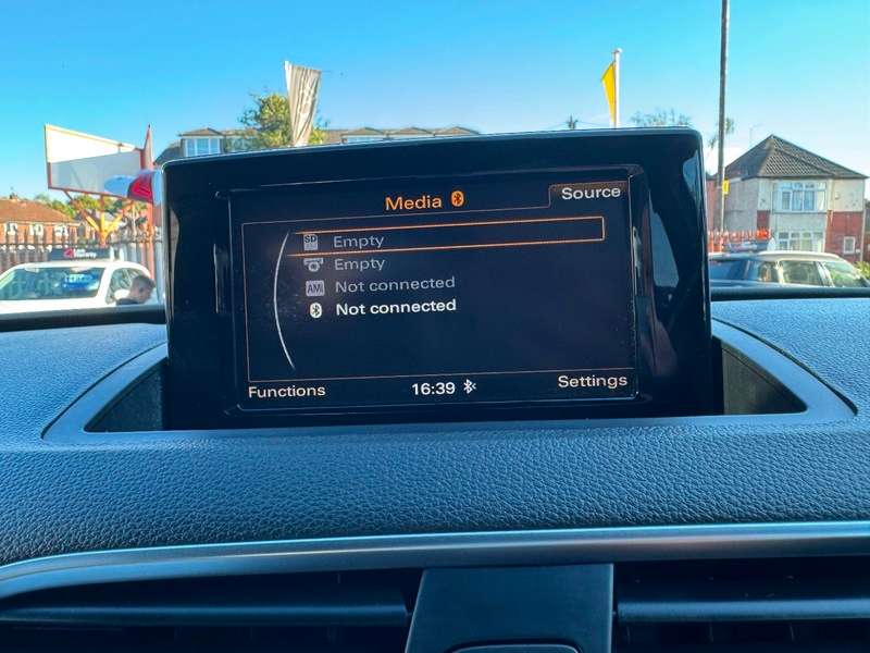 2015 AUDI Q3 2015 AUDI Q3