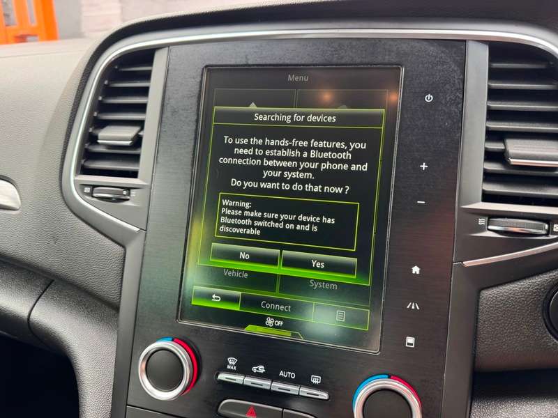 2017 RENAULT MEGANE 2017 RENAULT MEGANE