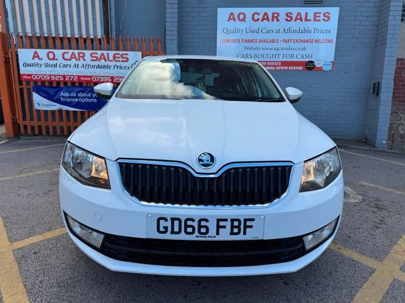 A 2016 SKODA OCTAVIA SE TSI A 2016 SKODA OCTAVIA SE TSI