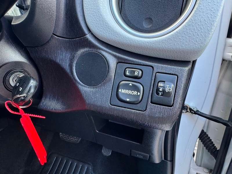 2012 TOYOTA YARIS 2012 TOYOTA YARIS