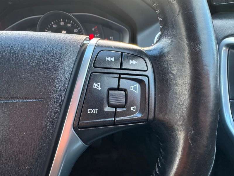 2015 VOLVO XC60 2015 VOLVO XC60