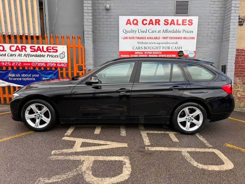 A 2013 BMW 3 SERIES 318d SE TOURING A 2013 BMW 3 SERIES 318d SE TOURING