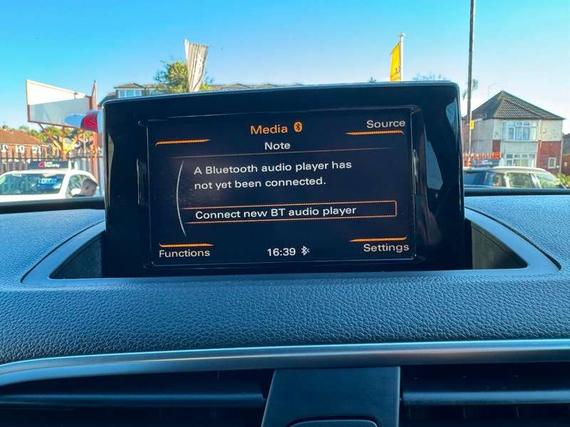 2015 AUDI Q3 2015 AUDI Q3