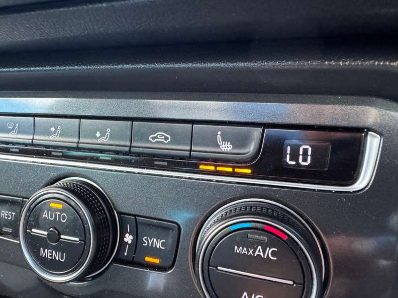 2018 VOLKSWAGEN TIGUAN 2018 VOLKSWAGEN TIGUAN