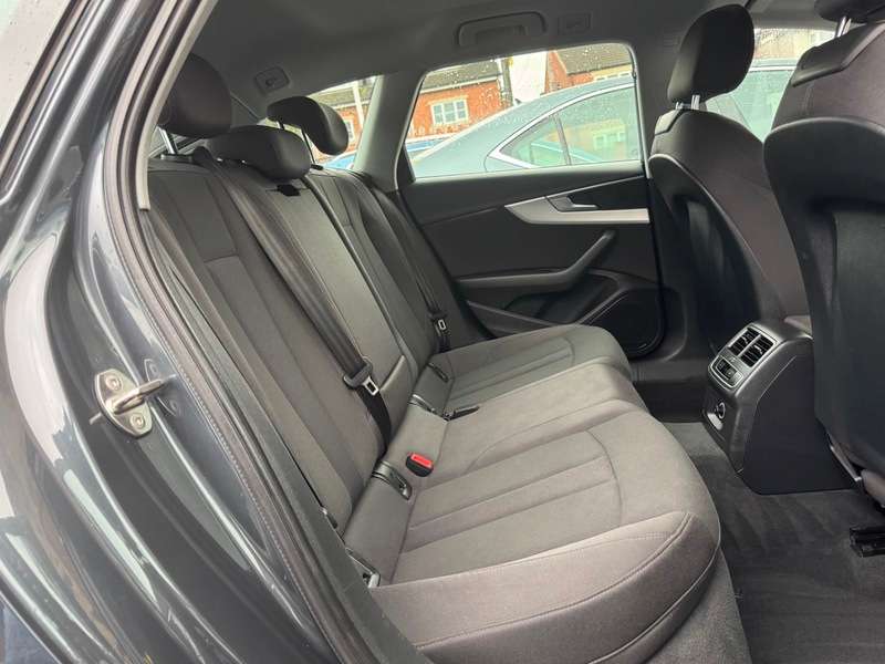 2017 AUDI A4 2017 AUDI A4