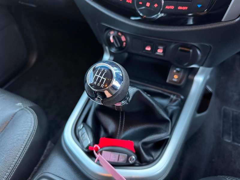 2016 NISSAN NAVARA 2016 NISSAN NAVARA