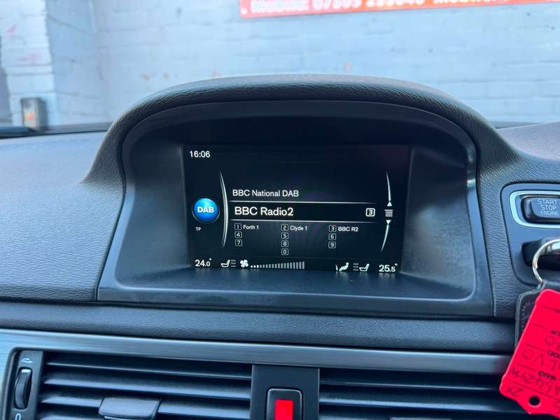 2014 VOLVO V70 2014 VOLVO V70