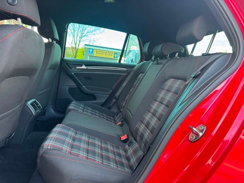 2015 VOLKSWAGEN GOLF 2015 VOLKSWAGEN GOLF