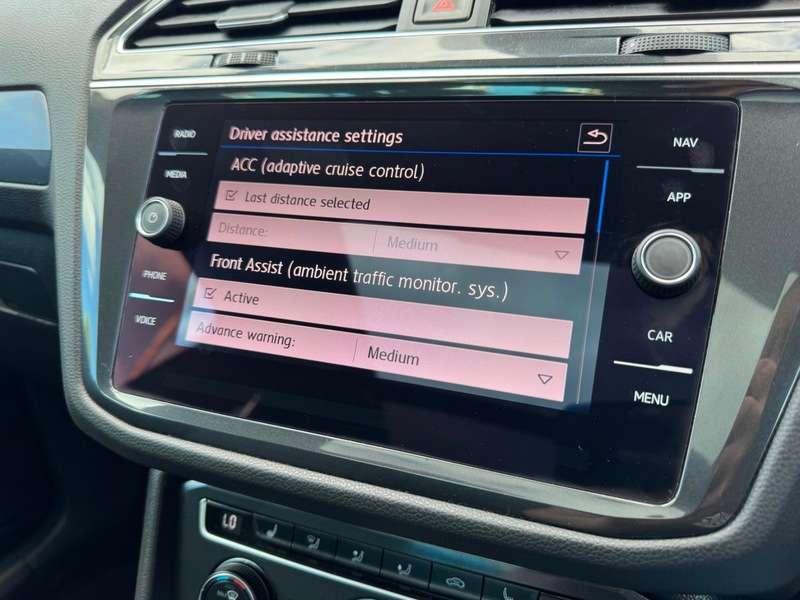 2018 VOLKSWAGEN TIGUAN 2018 VOLKSWAGEN TIGUAN