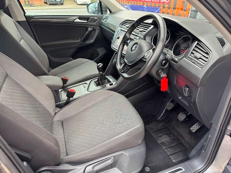 2018 VOLKSWAGEN TIGUAN 2018 VOLKSWAGEN TIGUAN