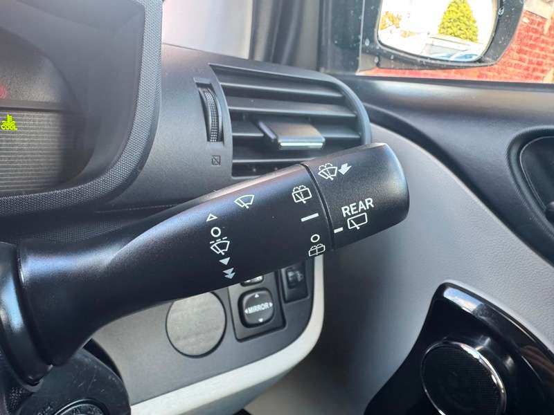 2012 TOYOTA IQ 2012 TOYOTA IQ