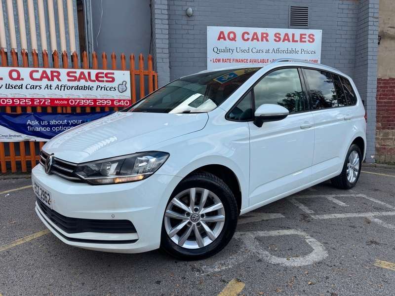 A 2016 VOLKSWAGEN TOURAN SE FAMILY TDI BLUEMOTION TECHNOLOGY DSG A 2016 VOLKSWAGEN TOURAN SE FAMILY TDI BLUEMOTION TECHNOLOGY DSG