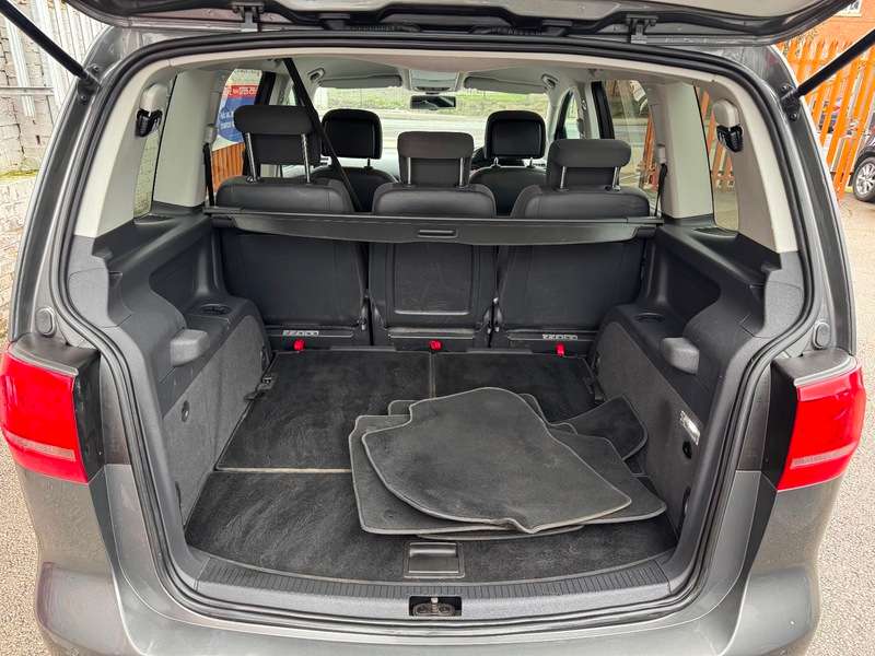 2014 VOLKSWAGEN TOURAN 2014 VOLKSWAGEN TOURAN