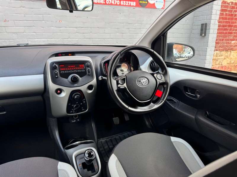 2017 TOYOTA AYGO 2017 TOYOTA AYGO