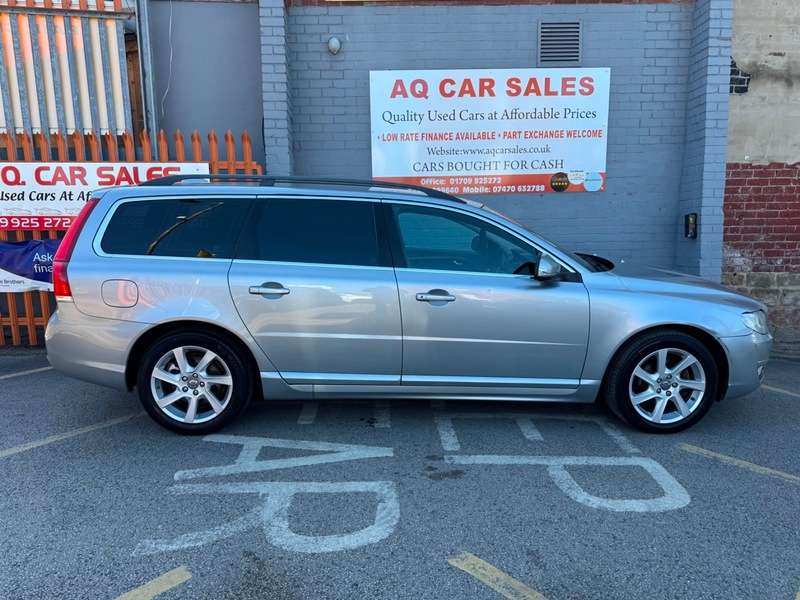 2014 VOLVO V70 2014 VOLVO V70