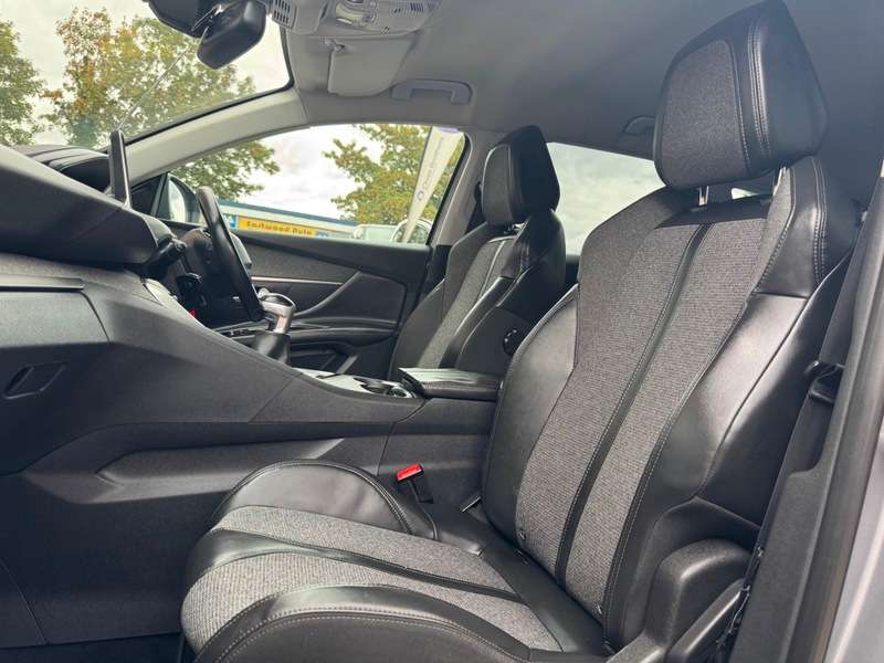 2017 PEUGEOT 3008 2017 PEUGEOT 3008
