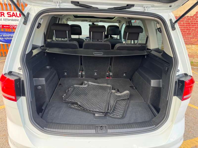 2016 VOLKSWAGEN TOURAN 2016 VOLKSWAGEN TOURAN