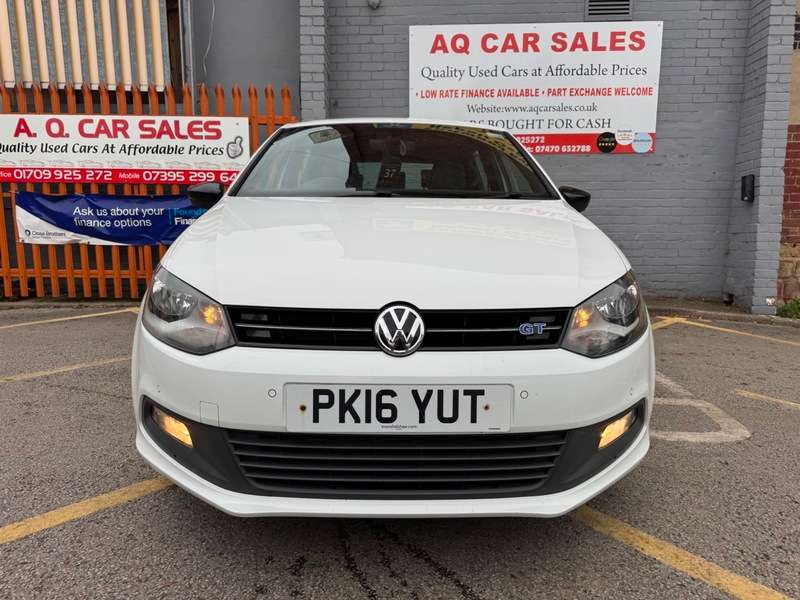 A 2016 VOLKSWAGEN POLO BLUEGT A 2016 VOLKSWAGEN POLO BLUEGT