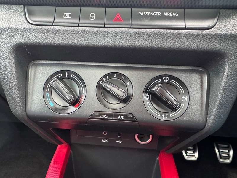 2016 SKODA FABIA 2016 SKODA FABIA