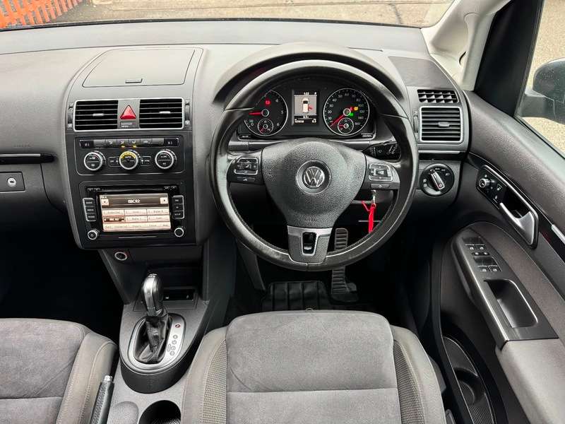 2014 VOLKSWAGEN TOURAN 2014 VOLKSWAGEN TOURAN