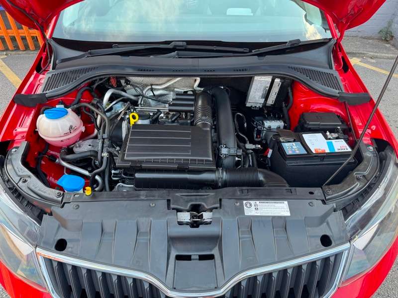 2015 SKODA FABIA 2015 SKODA FABIA
