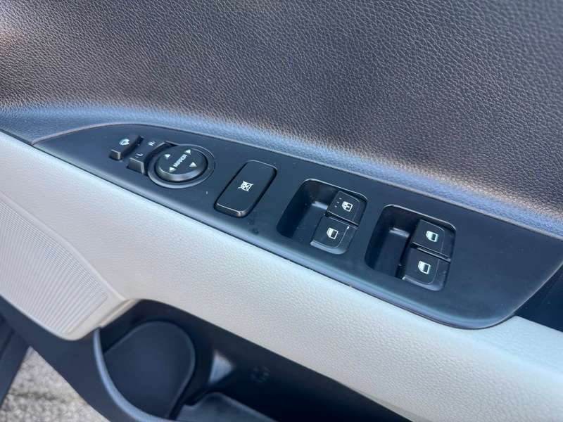 2018 KIA STONIC 2018 KIA STONIC