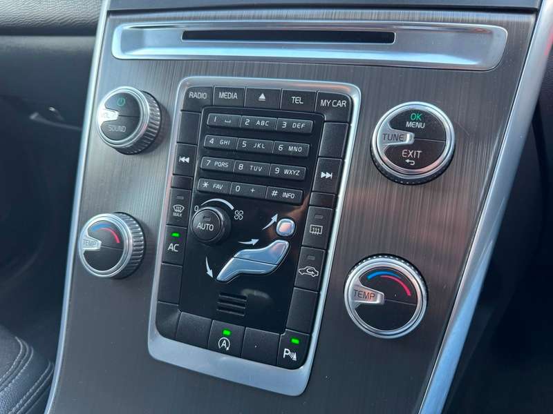 2015 VOLVO XC60 2015 VOLVO XC60