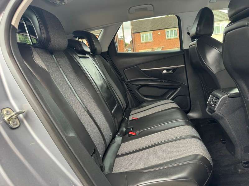 2017 PEUGEOT 3008 2017 PEUGEOT 3008