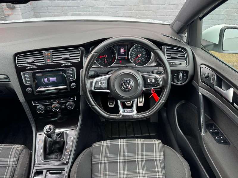 2014 VOLKSWAGEN GOLF 2014 VOLKSWAGEN GOLF