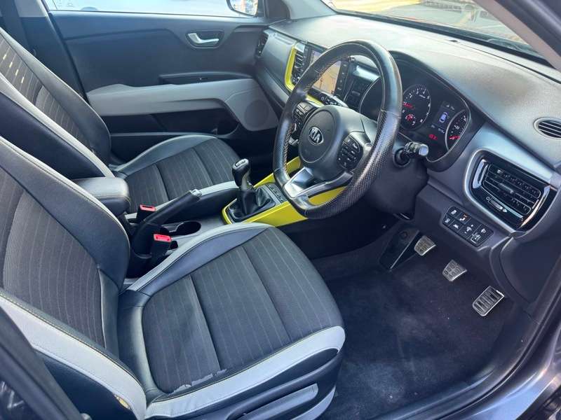 2018 KIA STONIC 2018 KIA STONIC