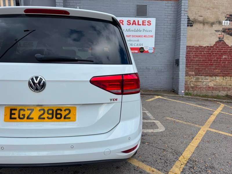 2016 VOLKSWAGEN TOURAN 2016 VOLKSWAGEN TOURAN