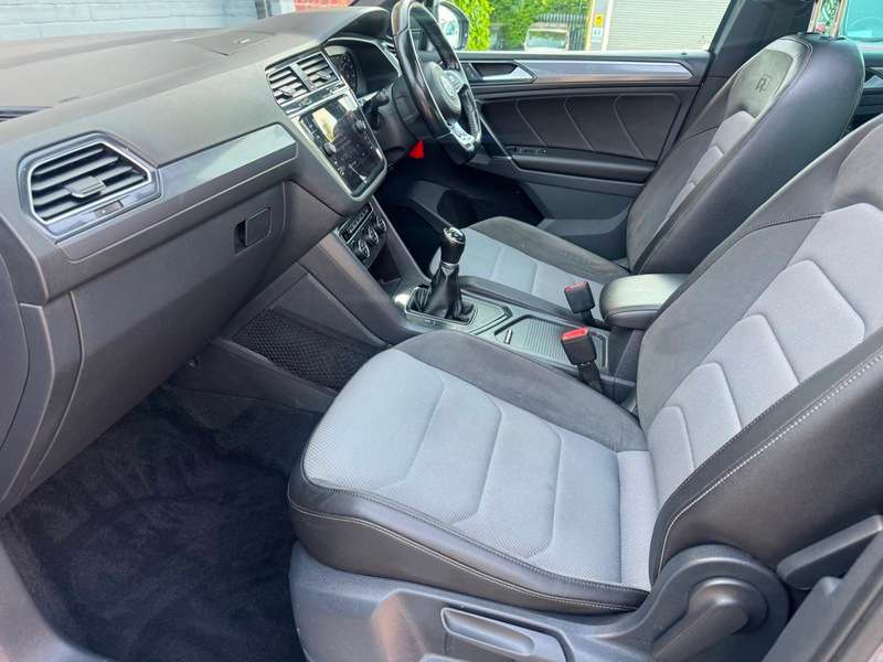 2017 VOLKSWAGEN TIGUAN 2017 VOLKSWAGEN TIGUAN