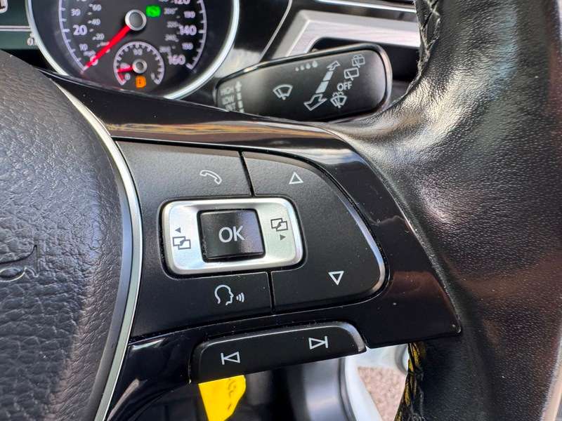 2016 VOLKSWAGEN TOURAN 2016 VOLKSWAGEN TOURAN