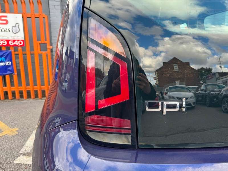 2017 VOLKSWAGEN UP 2017 VOLKSWAGEN UP