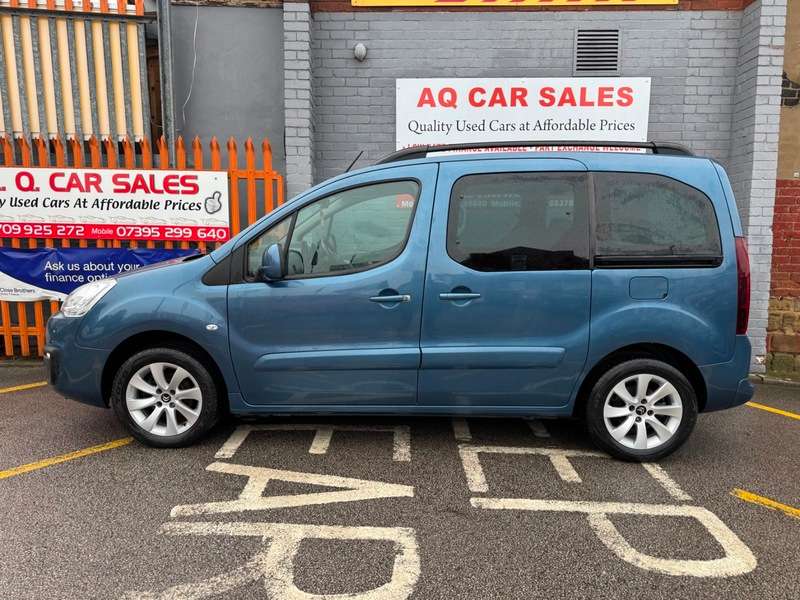 A 2017 CITROEN BERLINGO MULTISPACE BLUEHDI FLAIR S/S A 2017 CITROEN BERLINGO MULTISPACE BLUEHDI FLAIR S/S