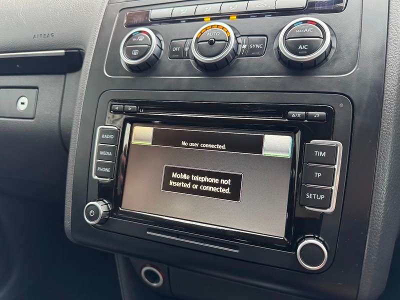 2014 VOLKSWAGEN TOURAN 2014 VOLKSWAGEN TOURAN