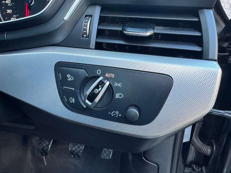 2016 AUDI A4 2016 AUDI A4