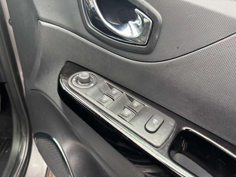 2016 RENAULT CAPTUR 2016 RENAULT CAPTUR