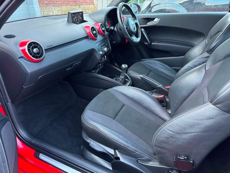 2014 AUDI A1 2014 AUDI A1