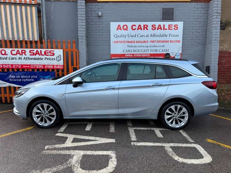 A 2017 VAUXHALL ASTRA DESIGN A 2017 VAUXHALL ASTRA DESIGN