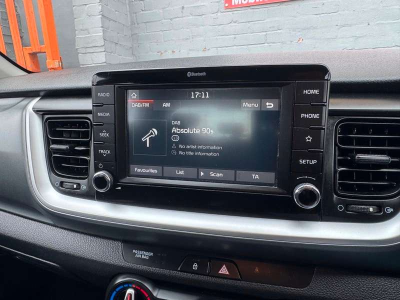 2019 KIA STONIC 2019 KIA STONIC