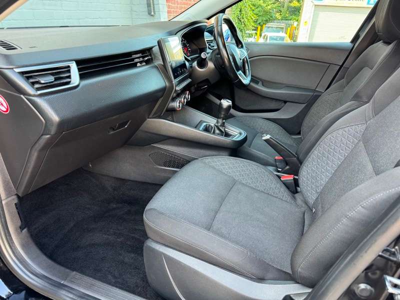 2020 RENAULT CLIO 2020 RENAULT CLIO