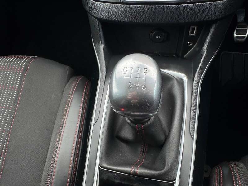 2016 PEUGEOT 308 2016 PEUGEOT 308