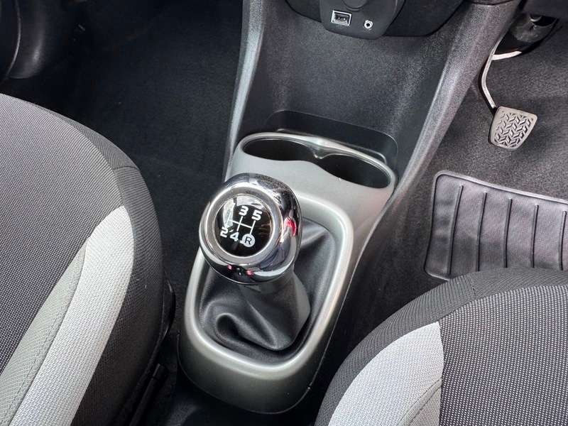 2016 TOYOTA AYGO 2016 TOYOTA AYGO