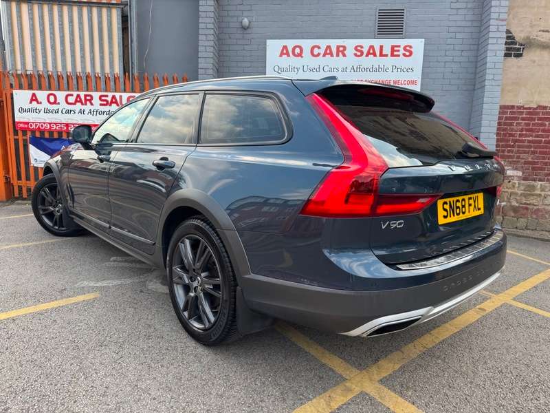 2018 VOLVO V90 2018 VOLVO V90
