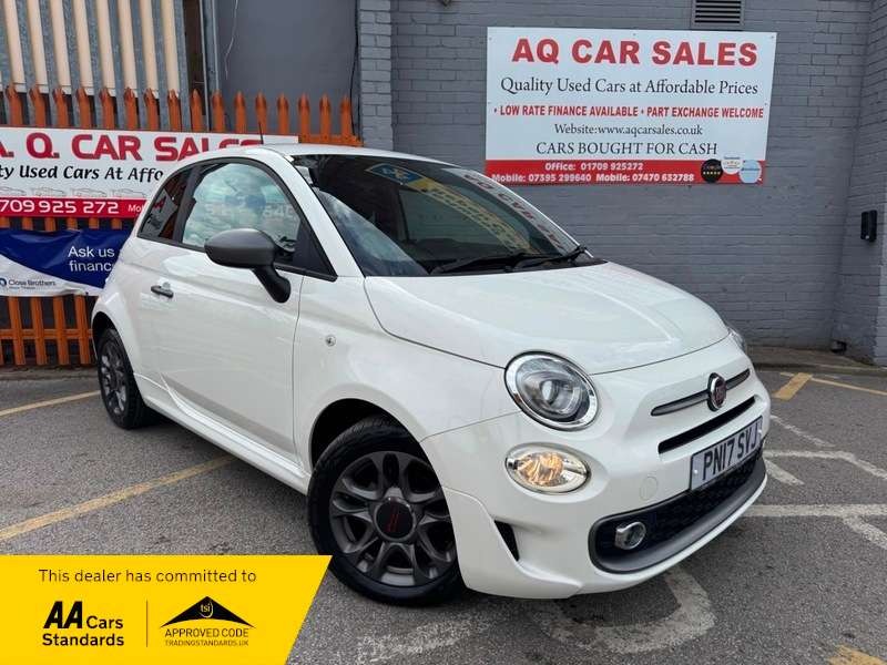 A 2017 FIAT 500 S A 2017 FIAT 500 S