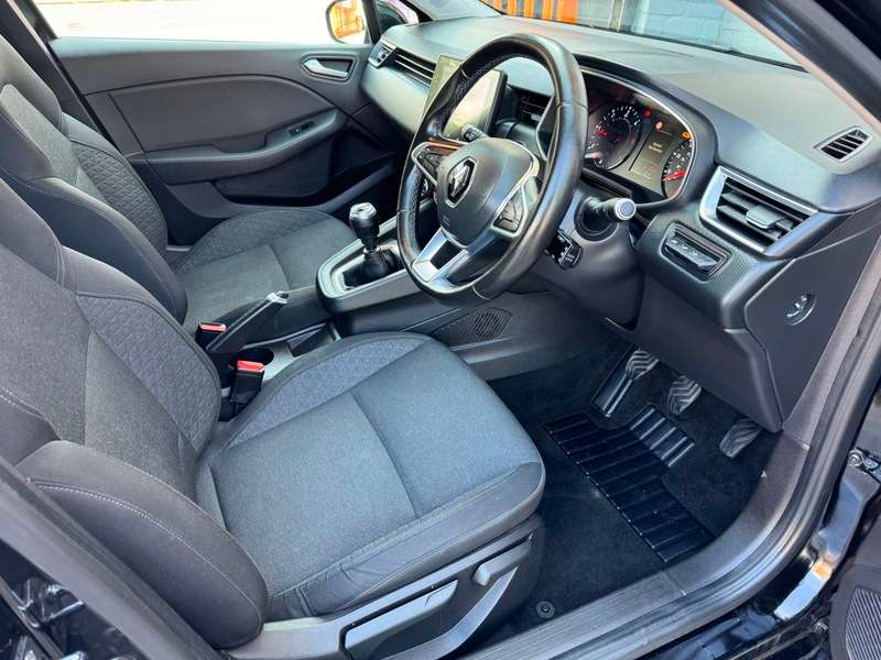 2020 RENAULT CLIO 2020 RENAULT CLIO